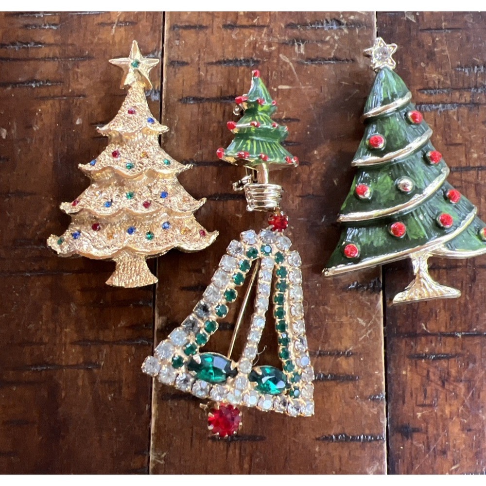 Lot of 4 Vintage Christmas Brooches Pins Trees Bell Rhinestones